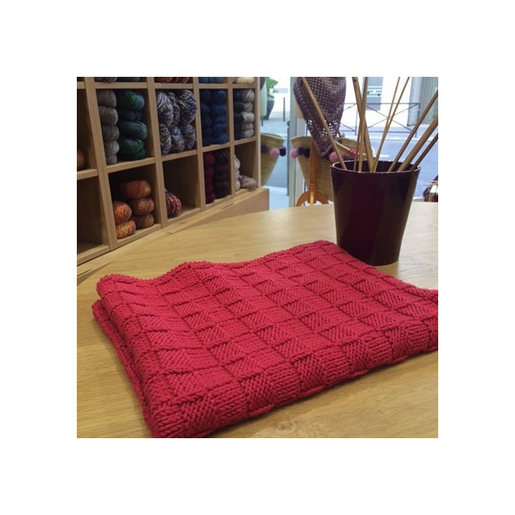 COUVERTURE POUR BEBE PETITS DAMIERS 65 x 80 CM