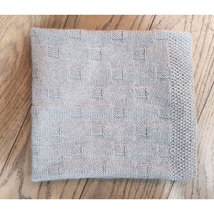 COUVERTURE PETITS CARRES TOUT EN CACHEMIRE 50x70 cm